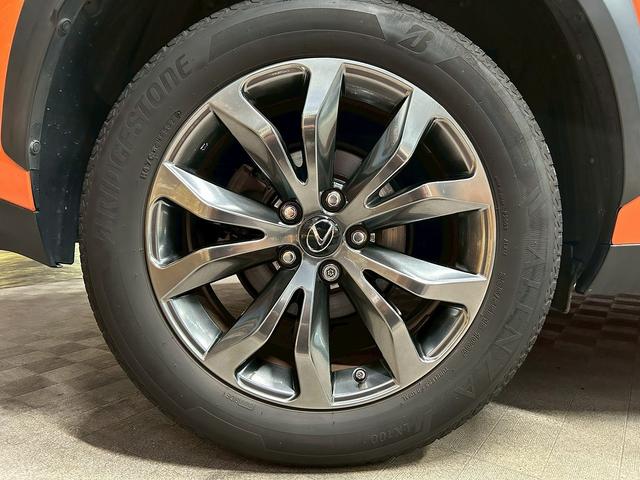 ＮＸ ＮＸ３００　Ｆスポーツ　（トヨタセーフティセンス）（禁煙車）（後期型）（メーカーメモリナビ）（黒本革シート）（シートヒーター＆エアコン）（シーケンシャルウィンカー（１００Ｖ電源）（４ＷＤ）（ＨＵＤ）（純正１８インチＡＷ）（63枚目）