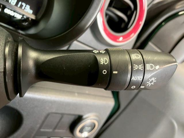パッソ モーダ　（禁煙車）（バックカメラ）（ワンセグ）（ＬＥＤヘッドライト）（オートライト）（アイドリングストップ）（キーレスエントリー）（電動格納ミラー）（社外１４インチＡＷ）（55枚目）