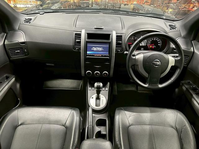 エクストレイル ２０Ｘｔ　（禁煙車）（後期型）（４ＷＤ）（撥水カプロンシート）（ハイパールーフレール）（純正ＳＤナビ）（バックカメラ）（スマートキー）（純正ビルトインＥＴＣ）（シートヒーター）（純正１８インチＡＷ）（5枚目）