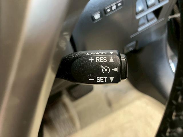 ＲＸ ＲＸ２７０　（サンルーフ）（禁煙車）（後期型）（メーカーＨＤＤナビ）（バック＆サイドカメラ）（クルーズコントロール）（ＬＥＤヘッドライト）（パワーシート）（スマートキー＆プッシュスタート）（純正１９インチＡＷ）（9枚目）