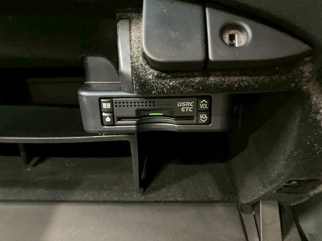 ＲＸ ＲＸ２７０　（サンルーフ）（禁煙車）（後期型）（メーカーＨＤＤナビ）（バック＆サイドカメラ）（クルーズコントロール）（ＬＥＤヘッドライト）（パワーシート）（スマートキー＆プッシュスタート）（純正１９インチＡＷ）（12枚目）