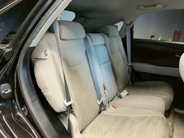 ＲＸ ＲＸ２７０　（サンルーフ）（禁煙車）（後期型）（メーカーＨＤＤナビ）（バック＆サイドカメラ）（クルーズコントロール）（ＬＥＤヘッドライト）（パワーシート）（スマートキー＆プッシュスタート）（純正１９インチＡＷ）（16枚目）