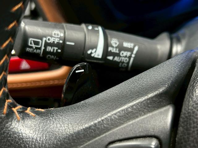 ヴェゼル 　（禁煙車）（メーカーＳＤナビ）（半黒革）（バックカメラ）（ＬＥＤヘッドライト）（クリアランスソナー）（シートヒーター）（パドルシフト）（オートライト）（フルセグ）（ＥＴＣ）（純正１７インチＡＷ）（32枚目）