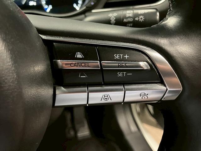 ＭＡＺＤＡ３ファストバック ＸＤプロアクティブ　ツーリングセレクション　（禁煙車）（メーカーＳＤナビ）（スマートブレーキサポート）（レーダークルーズコントロール）（バックカメラ）（ＬＥＤヘッドライト）（パワーシート）（シートヒーター）（ＨＤＭＩ接続可）（純正１８インチＡＷ（8枚目）