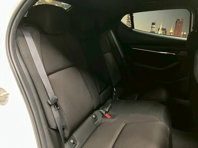 ＭＡＺＤＡ３ファストバック ＸＤプロアクティブ　ツーリングセレクション　（禁煙車）（メーカーＳＤナビ）（スマートブレーキサポート）（レーダークルーズコントロール）（バックカメラ）（ＬＥＤヘッドライト）（パワーシート）（シートヒーター）（ＨＤＭＩ接続可）（純正１８インチＡＷ（15枚目）