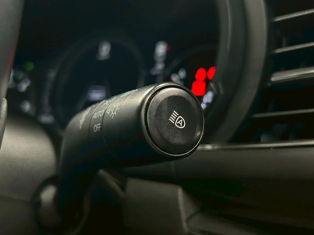 ＭＡＺＤＡ３ファストバック ＸＤプロアクティブ　（禁煙車）（メーカーＳＤナビ）（バックカメラ）（ターボ）（レーダークルーズコントロール）（ＬＥＤヘッドライト）（クリアランスソナー）（スマートキー＆プッシュスタート）（ＥＴＣ）（純正１８インチＡＷ）（30枚目）