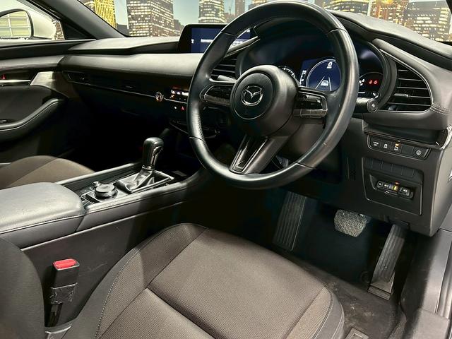 ＭＡＺＤＡ３ファストバック ＸＤプロアクティブ　（禁煙車）（メーカーＳＤナビ）（バックカメラ）（ターボ）（レーダークルーズコントロール）（ＬＥＤヘッドライト）（クリアランスソナー）（スマートキー＆プッシュスタート）（ＥＴＣ）（純正１８インチＡＷ）（55枚目）