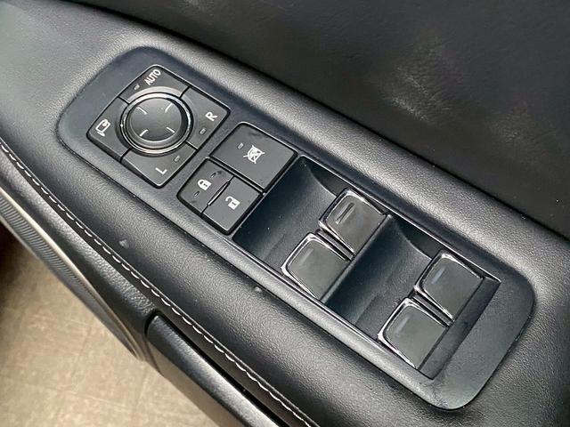 ＲＸ ＲＸ４５０ｈ　バージョンＬ　（禁煙車）（サンルーフ）（黒本革シート）（純正ＳＤナビ）（バックカメラ）（全周囲カメラ）（レーダークルーズコントロール）（シートヒーター＆エアコン）（シートメモリー）（スマートキー）（純正２０ＡＷ）（47枚目）