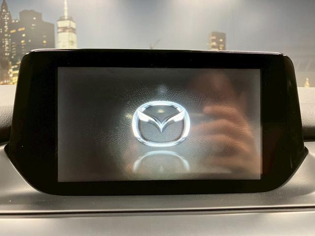 アテンザワゴン 　（禁煙車）（後期型）（メーカーＳＤナビ）（ＢＯＳＥサウンド）（パドルシフト）（レーダークルーズ）（ルーフレール）（衝突軽減ブレーキ）（ＢＳＭ）（ＨＵＤ）（ビルトインＥＴＣ）（純正１７インチＡＷ）（5枚目）