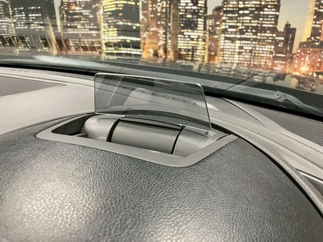 アテンザワゴン 　（禁煙車）（後期型）（メーカーＳＤナビ）（ＢＯＳＥサウンド）（パドルシフト）（レーダークルーズ）（ルーフレール）（衝突軽減ブレーキ）（ＢＳＭ）（ＨＵＤ）（ビルトインＥＴＣ）（純正１７インチＡＷ）（14枚目）