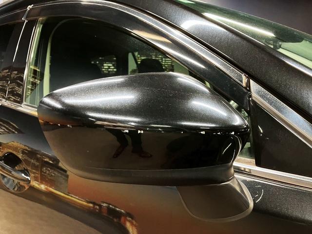 アテンザワゴン 　（禁煙車）（後期型）（メーカーＳＤナビ）（ＢＯＳＥサウンド）（パドルシフト）（レーダークルーズ）（ルーフレール）（衝突軽減ブレーキ）（ＢＳＭ）（ＨＵＤ）（ビルトインＥＴＣ）（純正１７インチＡＷ）（19枚目）