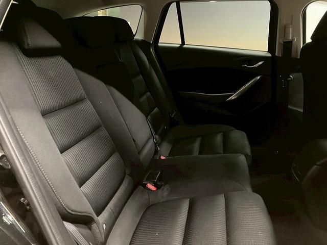 アテンザワゴン 　（禁煙車）（後期型）（メーカーＳＤナビ）（ＢＯＳＥサウンド）（パドルシフト）（レーダークルーズ）（ルーフレール）（衝突軽減ブレーキ）（ＢＳＭ）（ＨＵＤ）（ビルトインＥＴＣ）（純正１７インチＡＷ）（24枚目）