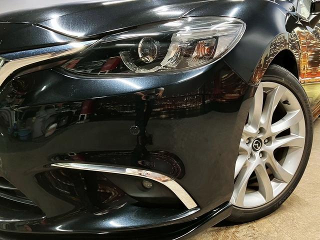 アテンザワゴン 　（禁煙車）（後期型）（メーカーＳＤナビ）（ＢＯＳＥサウンド）（パドルシフト）（レーダークルーズ）（ルーフレール）（衝突軽減ブレーキ）（ＢＳＭ）（ＨＵＤ）（ビルトインＥＴＣ）（純正１７インチＡＷ）（59枚目）