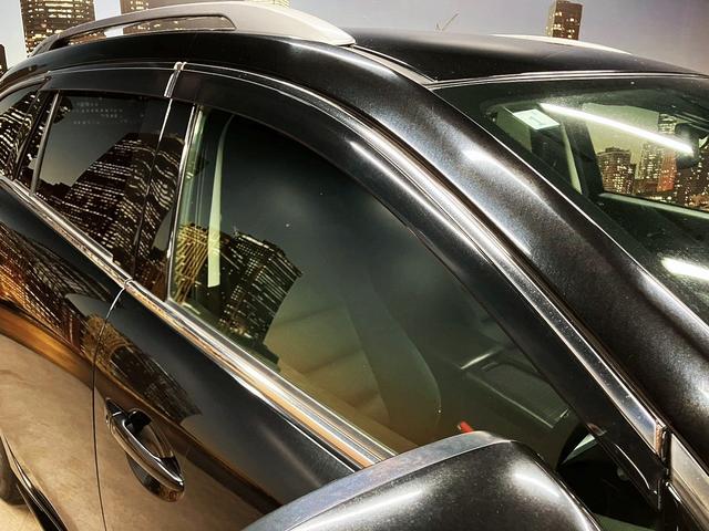 アテンザワゴン 　（禁煙車）（後期型）（メーカーＳＤナビ）（ＢＯＳＥサウンド）（パドルシフト）（レーダークルーズ）（ルーフレール）（衝突軽減ブレーキ）（ＢＳＭ）（ＨＵＤ）（ビルトインＥＴＣ）（純正１７インチＡＷ）（78枚目）