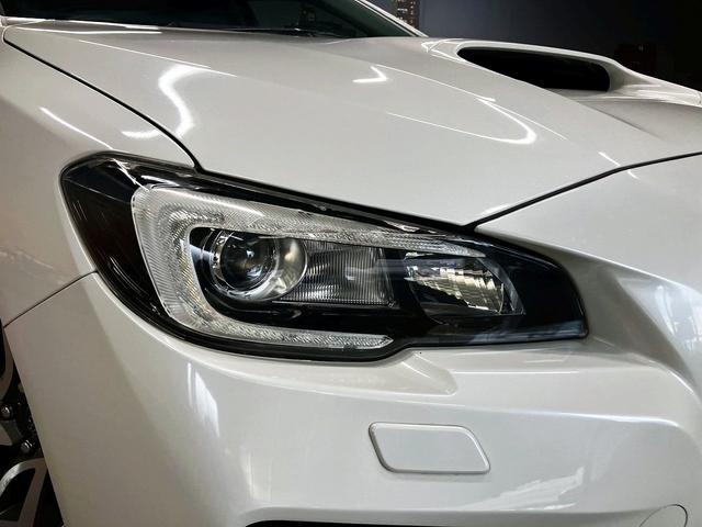 レヴォーグ ２．０ＧＴ－Ｓアイサイト　（禁煙車）（黒半革）（４ＷＤ）（アイサイト）（パワーシート）（レーダークルーズ）（ＳＤナビ）（バックカメラ）（ＬＥＤヘッド）（フルフラット）（パドルシフト）（ＥＴＣ）（ＥＳＣ）（純正１８インチＡＷ）（15枚目）