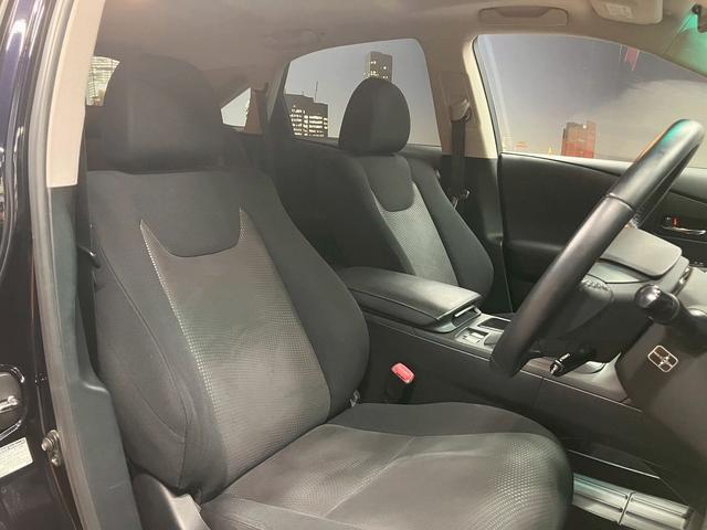 ＲＸ ＲＸ４５０ｈ　（禁煙車）（サンルーフ）（メーカーＨＤＤナビ）（パワーシート）（サイド＆バックカメラ）（コーナーセンサー）（クルコン）（スマートキー）（ＬＥＤヘッドライト）（ビルトインＥＴＣ）（純正１９インチＡＷ）（17枚目）