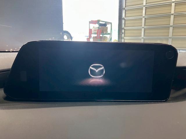 ＭＡＺＤＡ３ファストバック １５Ｓツーリング　（禁煙車）（純正ＳＤナビ）（全周囲カメラ）（ターボ）（レーダークルーズコントロール）（ＬＥＤヘッドライト）（クリアランスソナー）（オートビークル）（フルフラット）（純正１８インチＡＷ）（5枚目）