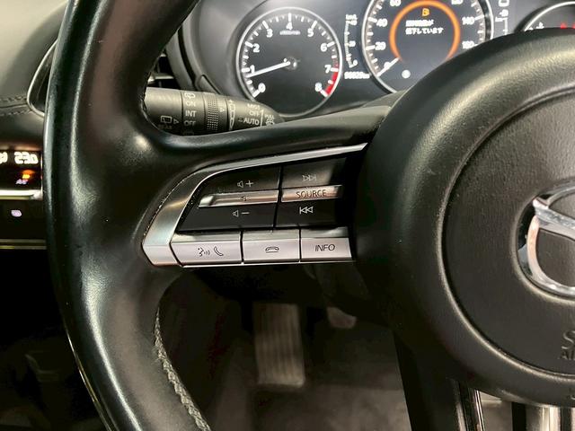 ＭＡＺＤＡ３ファストバック １５Ｓツーリング　（禁煙車）（純正ＳＤナビ）（全周囲カメラ）（ターボ）（レーダークルーズコントロール）（ＬＥＤヘッドライト）（クリアランスソナー）（オートビークル）（フルフラット）（純正１８インチＡＷ）（40枚目）