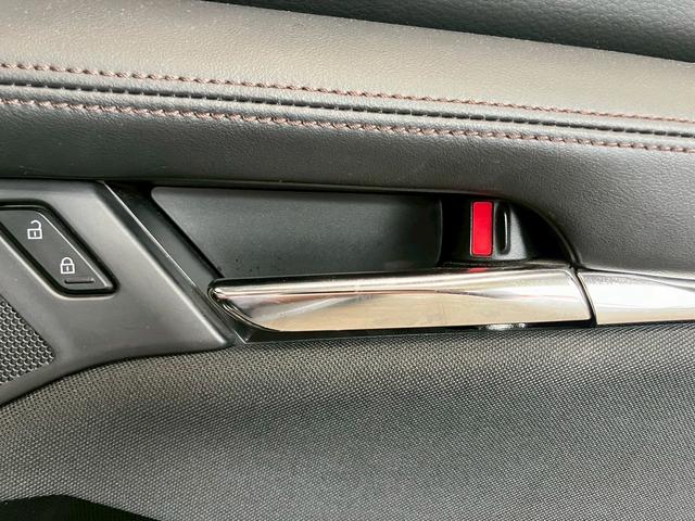 ＭＡＺＤＡ３ファストバック １５Ｓツーリング　（禁煙車）（純正ＳＤナビ）（全周囲カメラ）（ターボ）（レーダークルーズコントロール）（ＬＥＤヘッドライト）（クリアランスソナー）（オートビークル）（フルフラット）（純正１８インチＡＷ）（65枚目）