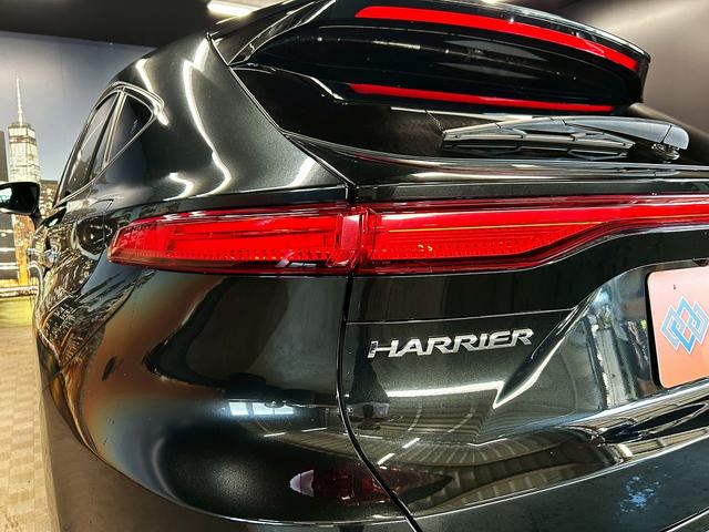 ハリアーハイブリッド Ｚ　（禁煙車）（黒本革）（メーカーナビ）（ＪＢＬサウンド）（パノラマビューモニター）（トヨタセーフティーセンス）（ＬＥＤヘッド）（クリアランスソナー）（ＢＳＭ）（レーダークルーズ）（純正１９インチＡＷ）（53枚目）