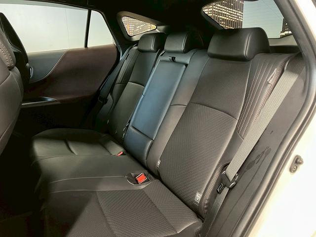 ハリアーハイブリッド Ｚ　レザーパッケージ　（禁煙車）（モデリスタエアロ）（黒本革）（全周囲カメラ）（メーカーメモリナビ）（レーダークルーズコントロール）（シートヒーター＆クーラー）（パワーシート）（ＬＥＤヘッドライト）（純正１９インチＡＷ）（62枚目）