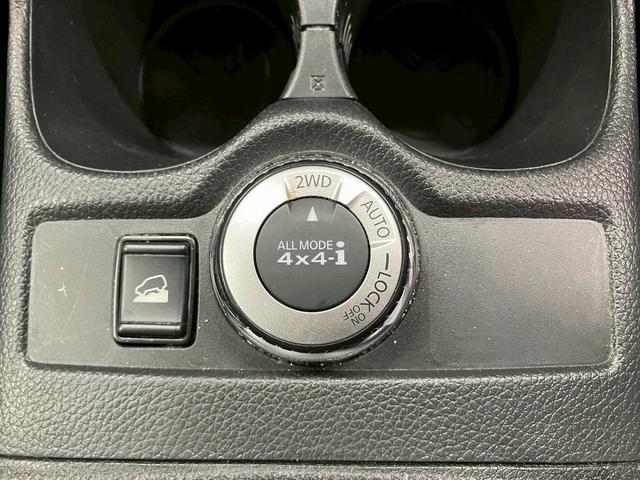 エクストレイル ２０Ｘｉ　ハイブリッド　（禁煙車）（４ＷＤ）（純正ＳＤナビ）（レーダークルーズコントロール）（クリアランスソナー）（ＬＥＤヘッドライト）（オートビークル）（デジタルインナーミラー）（ダウンヒル）（純正１７インチＡＷ）（10枚目）
