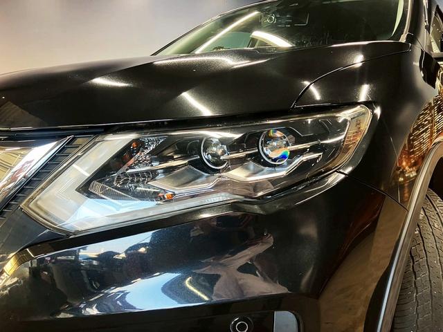 エクストレイル ２０Ｘｉ　ハイブリッド　（禁煙車）（４ＷＤ）（純正ＳＤナビ）（レーダークルーズコントロール）（クリアランスソナー）（ＬＥＤヘッドライト）（オートビークル）（デジタルインナーミラー）（ダウンヒル）（純正１７インチＡＷ）（58枚目）