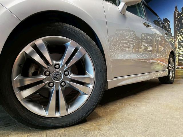 ストリーム ＲＳＺ　（禁煙車）（カロッツェリアＳＤナビ）（ＬＥＤヘッドライト）（フロントフォグ）（パドルシフト）（フルフラット）（キーレスエントリー）（オートライト）（フルセグ）（ＥＴＣ）（純正１７インチＡＷ）（15枚目）