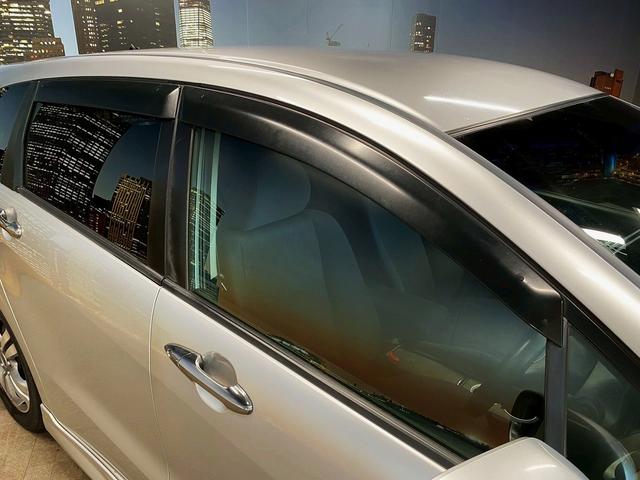 ストリーム ＲＳＺ　（禁煙車）（カロッツェリアＳＤナビ）（ＬＥＤヘッドライト）（フロントフォグ）（パドルシフト）（フルフラット）（キーレスエントリー）（オートライト）（フルセグ）（ＥＴＣ）（純正１７インチＡＷ）（29枚目）