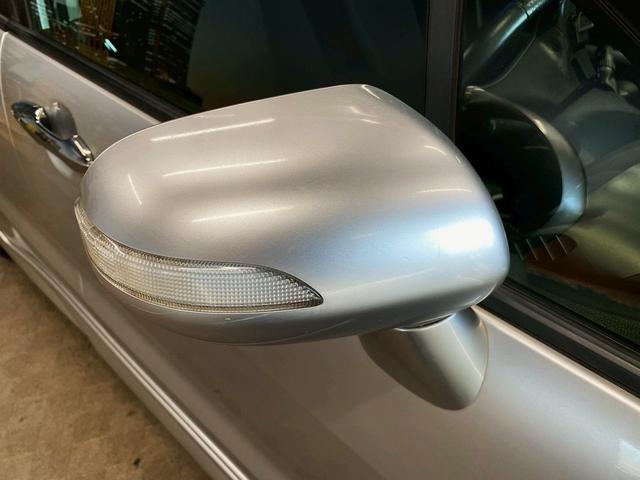 ストリーム ＲＳＺ　（禁煙車）（カロッツェリアＳＤナビ）（ＬＥＤヘッドライト）（フロントフォグ）（パドルシフト）（フルフラット）（キーレスエントリー）（オートライト）（フルセグ）（ＥＴＣ）（純正１７インチＡＷ）（31枚目）