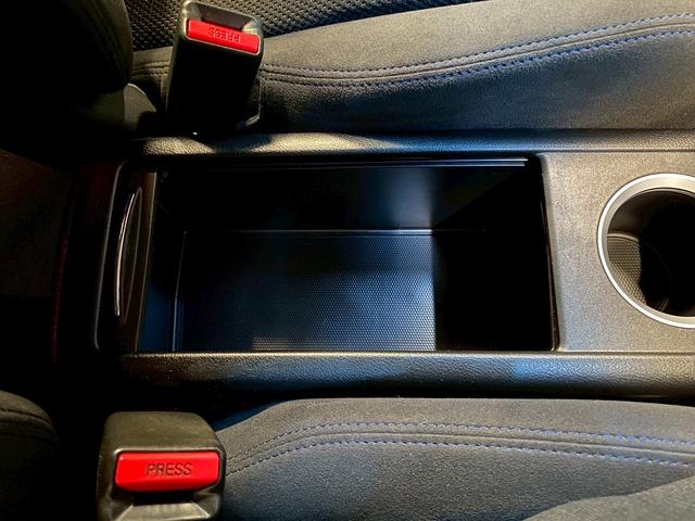 ストリーム ＲＳＺ　（禁煙車）（カロッツェリアＳＤナビ）（ＬＥＤヘッドライト）（フロントフォグ）（パドルシフト）（フルフラット）（キーレスエントリー）（オートライト）（フルセグ）（ＥＴＣ）（純正１７インチＡＷ）（47枚目）