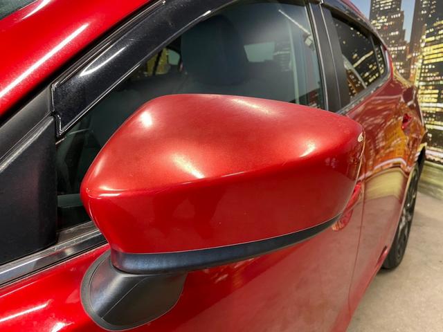 アクセラスポーツ ＸＤ　（サンルーフ）（禁煙車）（純正ＳＤナビ）（６速ＭＴ）（黒半革シート）（ＢＯＳＥサウンド）（パワーシート）（シートヒーター）（衝突軽減ブレーキ）（バックカメラ）（レーダークルーズ）（純正１８インチＡＷ）（29枚目）
