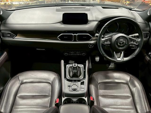 ＣＸ－５ ＸＤ　エクスクルーシブモード　（禁煙車）（６速ＭＴ）（４ＷＤ）（茶本革シート）（ＢＯＳＥサウンド）（レーダークルーズ）（メーカーナビ）（全周囲カメラ）（パワーバックドア）（シートヒーター＆エアコン）（ＥＴＣ）（純正１９インチＡＷ）（5枚目）