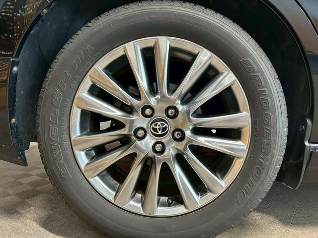 ハリアー プレミアム　アドバンスドパッケージ　（禁煙車）（ＴＲＤエアロ）（５ＪＩＧＥＮマフラー）（メーカーナビ）（ＪＢＬサウンド）（レーダークルーズ）（黒本革シート）（パワーバックドア）（クリアランスソナー）（ＥＴＣ）（純正１８インチＡＷ）（43枚目）