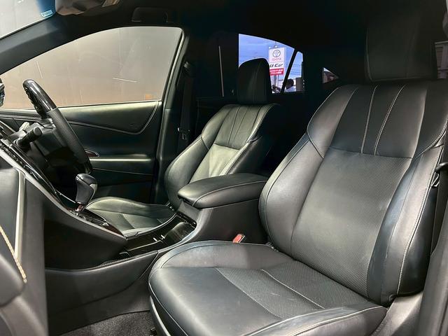 ハリアー プレミアム　アドバンスドパッケージ　（禁煙車）（ＴＲＤエアロ）（５ＪＩＧＥＮマフラー）（メーカーナビ）（ＪＢＬサウンド）（レーダークルーズ）（黒本革シート）（パワーバックドア）（クリアランスソナー）（ＥＴＣ）（純正１８インチＡＷ）（48枚目）