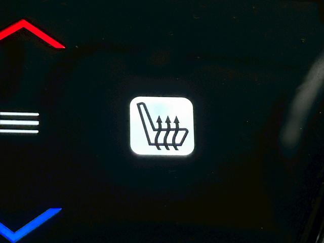 ヴェゼル ハイブリッドＺ　（禁煙車）（純正ＳＤナビ）（半黒革シート）（パドルシフト）（バックカメラ）（クルコン）（スマートキー）（ＬＥＤヘッドライト）（コーナーセンサ）（シートヒーター）（フルセグ）（純正１７インチＡＷ）（11枚目）
