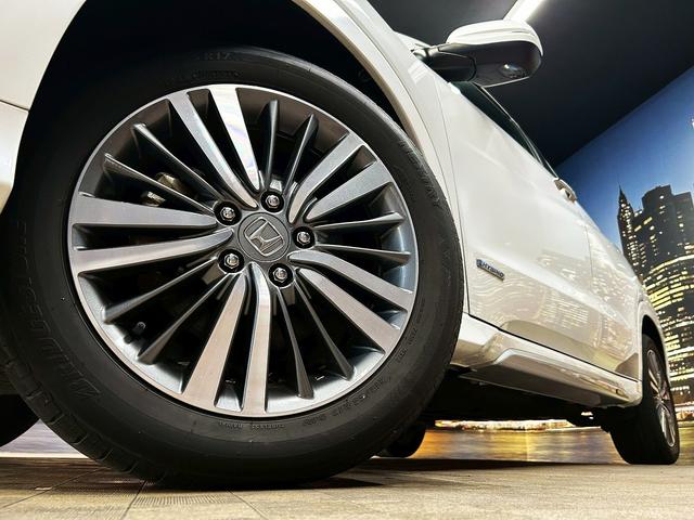 ヴェゼル ハイブリッドＺ　（禁煙車）（純正ＳＤナビ）（半黒革シート）（パドルシフト）（バックカメラ）（クルコン）（スマートキー）（ＬＥＤヘッドライト）（コーナーセンサ）（シートヒーター）（フルセグ）（純正１７インチＡＷ）（17枚目）