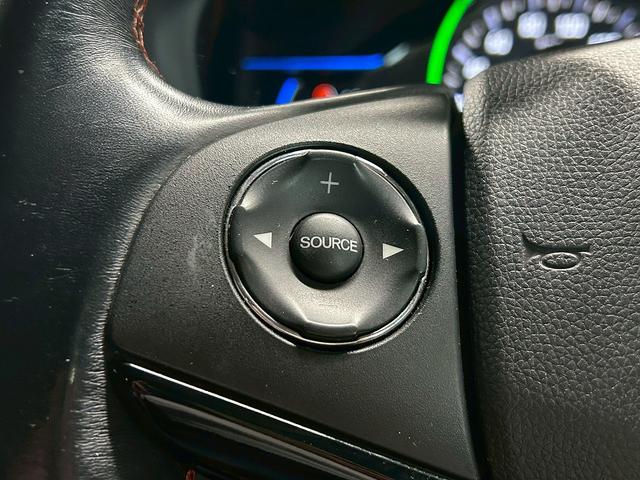 ヴェゼル ハイブリッドＺ　（禁煙車）（純正ＳＤナビ）（半黒革シート）（パドルシフト）（バックカメラ）（クルコン）（スマートキー）（ＬＥＤヘッドライト）（コーナーセンサ）（シートヒーター）（フルセグ）（純正１７インチＡＷ）（32枚目）