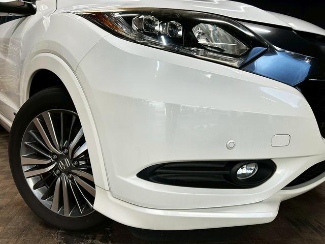 ヴェゼル ハイブリッドＺ　（禁煙車）（純正ＳＤナビ）（半黒革シート）（パドルシフト）（バックカメラ）（クルコン）（スマートキー）（ＬＥＤヘッドライト）（コーナーセンサ）（シートヒーター）（フルセグ）（純正１７インチＡＷ）（35枚目）