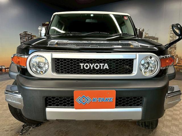 ＦＪクルーザー ベースグレード　（禁煙車）（４ＷＤ）（ツートンカラー）（Ｓｔｒａｄａナビ）（バックカメラ）（クリアランスソナー）（リアフォグ）（フルフラット）（キーレスエントリー）（ＥＴＣ）（純正１７インチ鉄チンホイール）（17枚目）