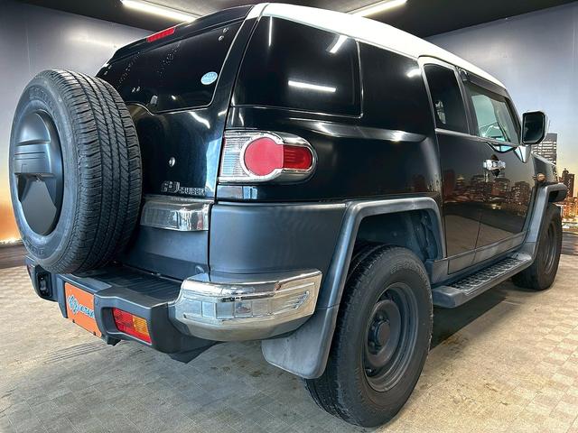 ＦＪクルーザー ベースグレード　（禁煙車）（４ＷＤ）（ツートンカラー）（Ｓｔｒａｄａナビ）（バックカメラ）（クリアランスソナー）（リアフォグ）（フルフラット）（キーレスエントリー）（ＥＴＣ）（純正１７インチ鉄チンホイール）（19枚目）