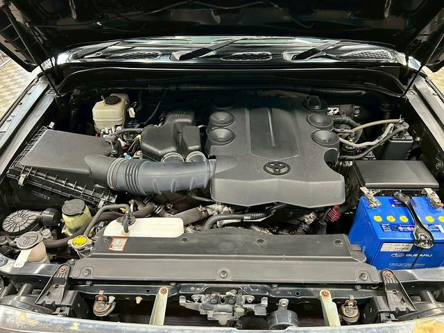 ＦＪクルーザー ベースグレード　（禁煙車）（４ＷＤ）（ツートンカラー）（Ｓｔｒａｄａナビ）（バックカメラ）（クリアランスソナー）（リアフォグ）（フルフラット）（キーレスエントリー）（ＥＴＣ）（純正１７インチ鉄チンホイール）（38枚目）