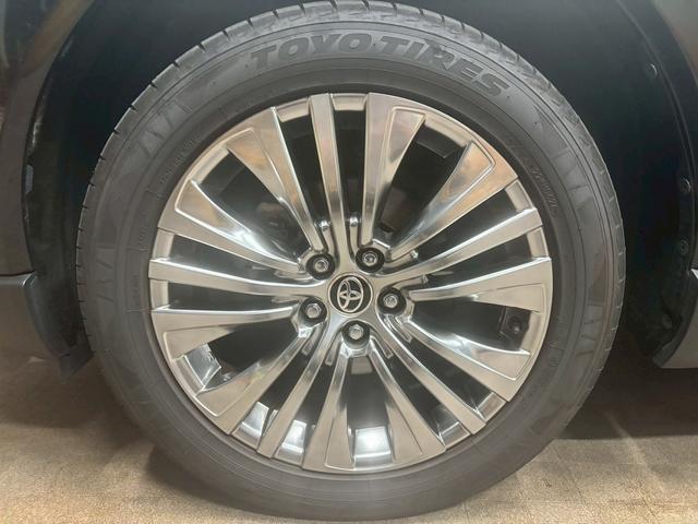 ハリアーハイブリッド Ｚ　レザーパッケージ　（禁煙車）（黒本革）（全周囲カメラ）（メーカーメモリナビ）（レーダークルーズコントロール）（シートヒーター＆エアコン）（パワーシート）（ＪＢＬサウンド）（ＬＥＤヘッドライト）（純正１９インチＡＷ）（25枚目）