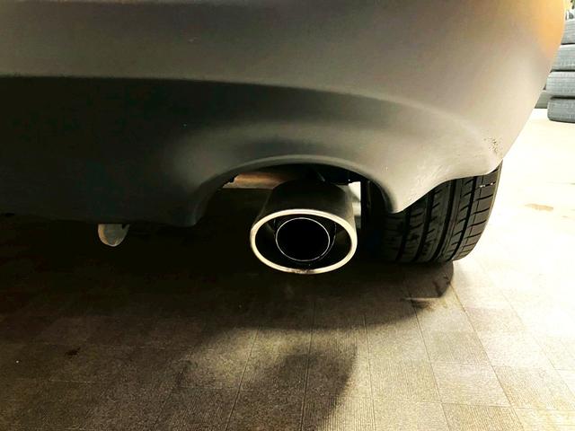 ハリアーハイブリッド Ｚ　レザーパッケージ　（禁煙車）（黒本革）（全周囲カメラ）（メーカーメモリナビ）（レーダークルーズコントロール）（シートヒーター＆エアコン）（パワーシート）（ＪＢＬサウンド）（ＬＥＤヘッドライト）（純正１９インチＡＷ）（33枚目）