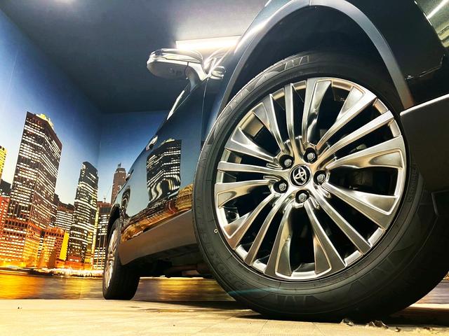 ハリアーハイブリッド Ｚ　レザーパッケージ　（禁煙車）（黒本革）（全周囲カメラ）（メーカーメモリナビ）（レーダークルーズコントロール）（シートヒーター＆エアコン）（パワーシート）（ＪＢＬサウンド）（ＬＥＤヘッドライト）（純正１９インチＡＷ）（34枚目）