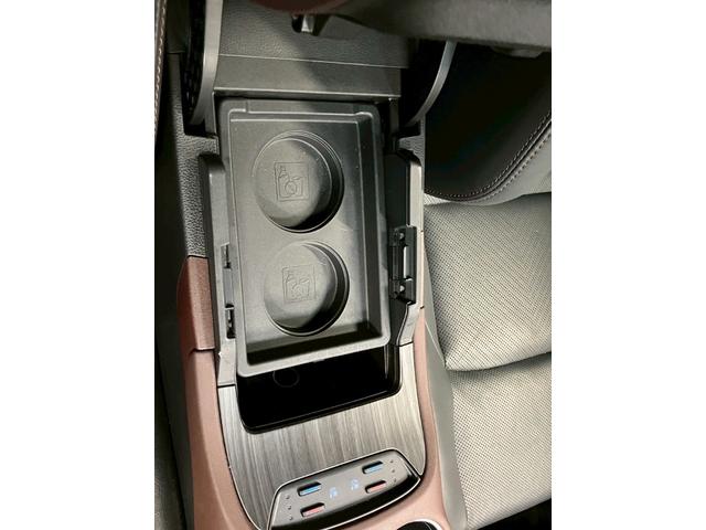 ハリアーハイブリッド Ｚ　レザーパッケージ　（禁煙車）（黒本革）（全周囲カメラ）（メーカーメモリナビ）（レーダークルーズコントロール）（シートヒーター＆エアコン）（パワーシート）（ＪＢＬサウンド）（ＬＥＤヘッドライト）（純正１９インチＡＷ）（65枚目）