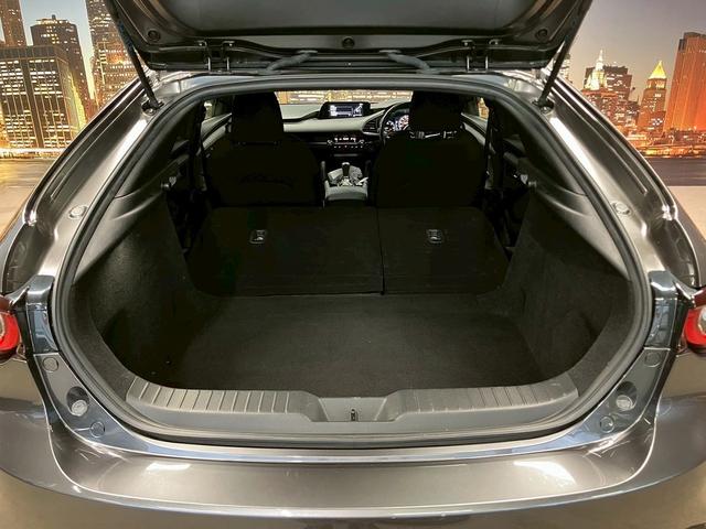 ＭＡＺＤＡ３ファストバック ＸＤプロアクティブ　ツーリングセレクション　（禁煙車）（４ＷＤ）（ＢＯＳＥサウンド）（レーダークルーズ）（ターボ）（アラウンドビューモニター）（ブレーキホールド）（衝突軽減ブレーキ）（ＥＴＣ）（ＬＥＤヘッドライト）（純正１８インチＡＷ）（15枚目）