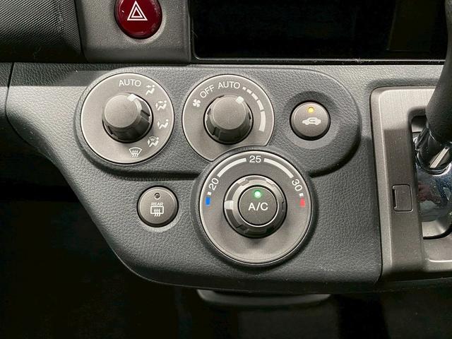 クロスロード ＨＤＤナビエディション　（禁煙車）（後期型）（メーカーＨＤＤナビ）（ＨＩＤヘッドライト）（キーレスエントリー）（電動格納ミラー）（フルフラットシート）（ＡＢＳ）（３列シート）（７人乗り）（純正１６インチＡＷ）（22枚目）