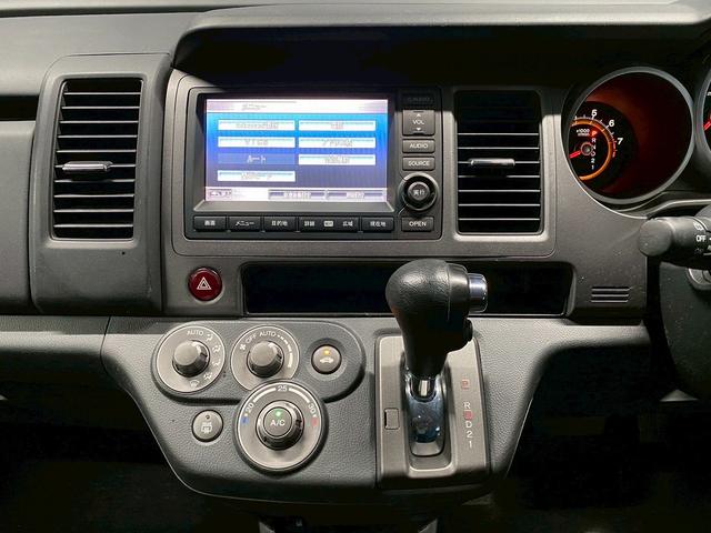 クロスロード ＨＤＤナビエディション　（禁煙車）（後期型）（メーカーＨＤＤナビ）（ＨＩＤヘッドライト）（キーレスエントリー）（電動格納ミラー）（フルフラットシート）（ＡＢＳ）（３列シート）（７人乗り）（純正１６インチＡＷ）（30枚目）