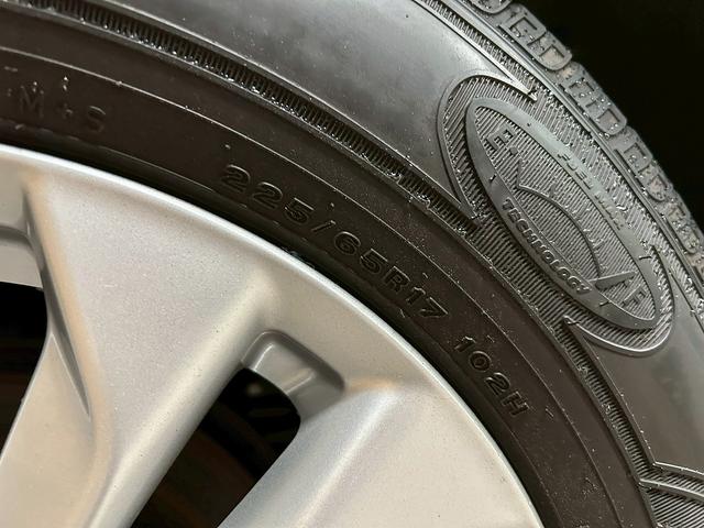 エクストレイル ２０Ｘｔ　エマージェンシーブレーキパッケージ　（禁煙車）（７人乗り）（４ＷＤ）（アラウンドビューモニター）（パワーバックドア）（純正ＳＤナビ）（撥水カプロンシート）（クルーズコントロール）（ＢＳＭ）（ビルトインＥＴＣ）（純正１７インチＡＷ）（58枚目）